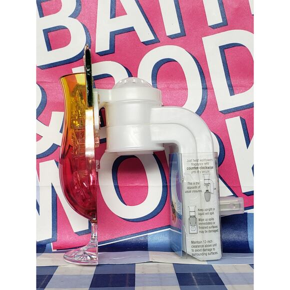 BBW Cocktail Margarita Daiquiri Drink Night Light Fragrance Wallflower Plug In - Picture 2 of 2